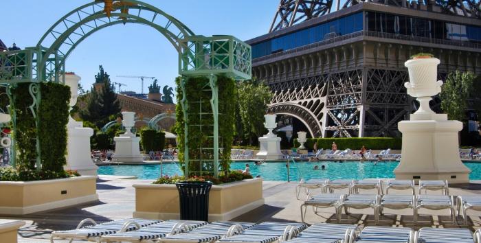 Las Vegas - Paris Pool